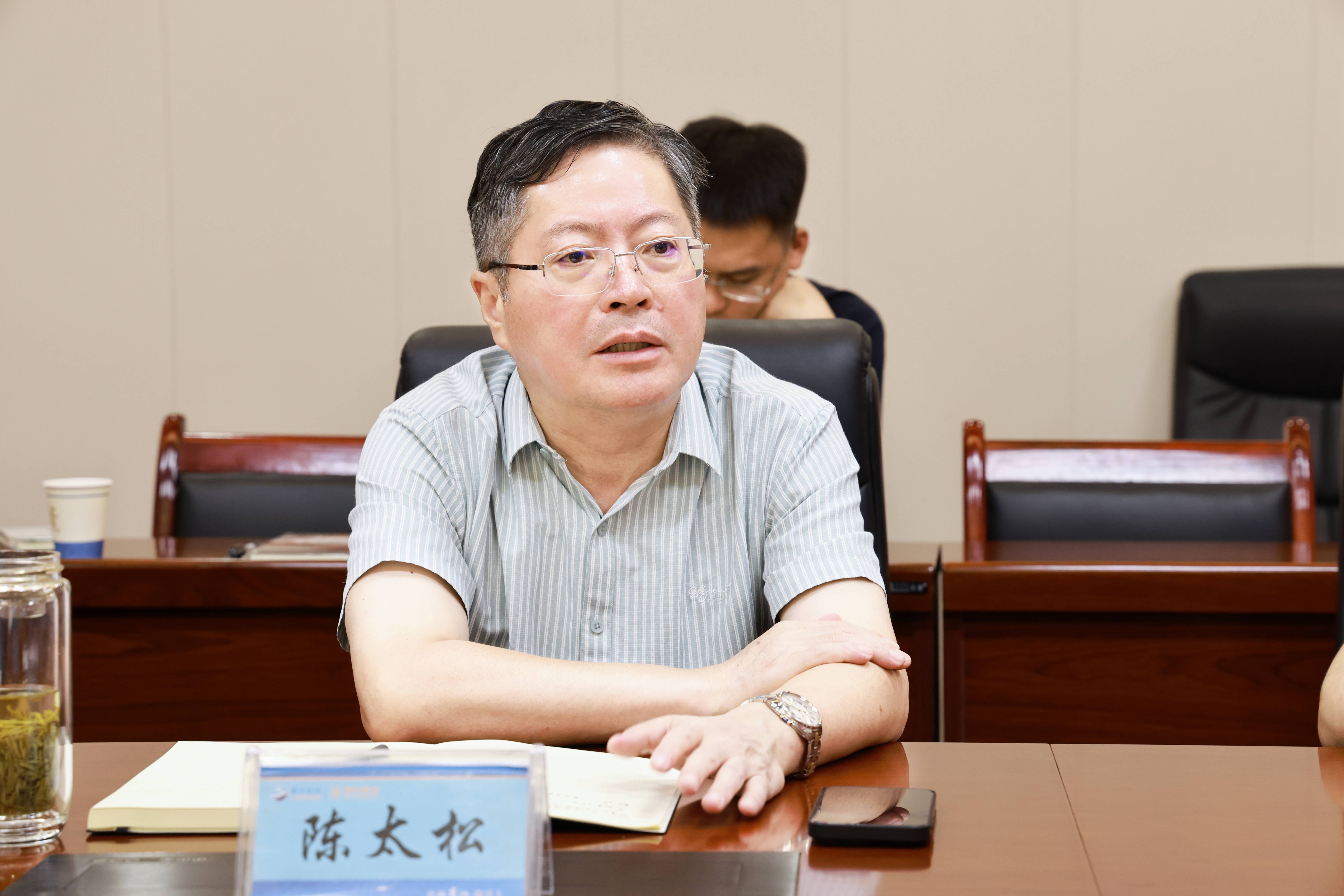 95765245.jpg 95765245.jpg